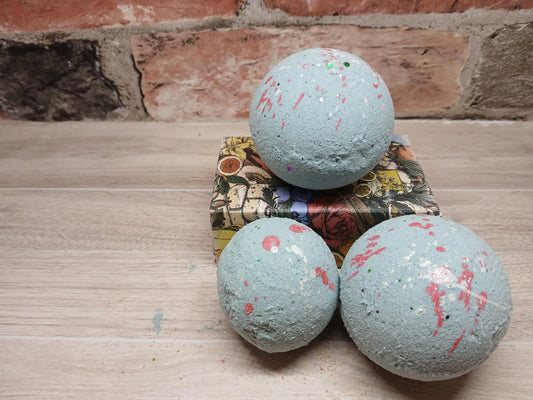Clary Sage & Bergamot Bath Bomb – Uplifting Aromatherapy Fizzy for Relaxation & Glowing Skin