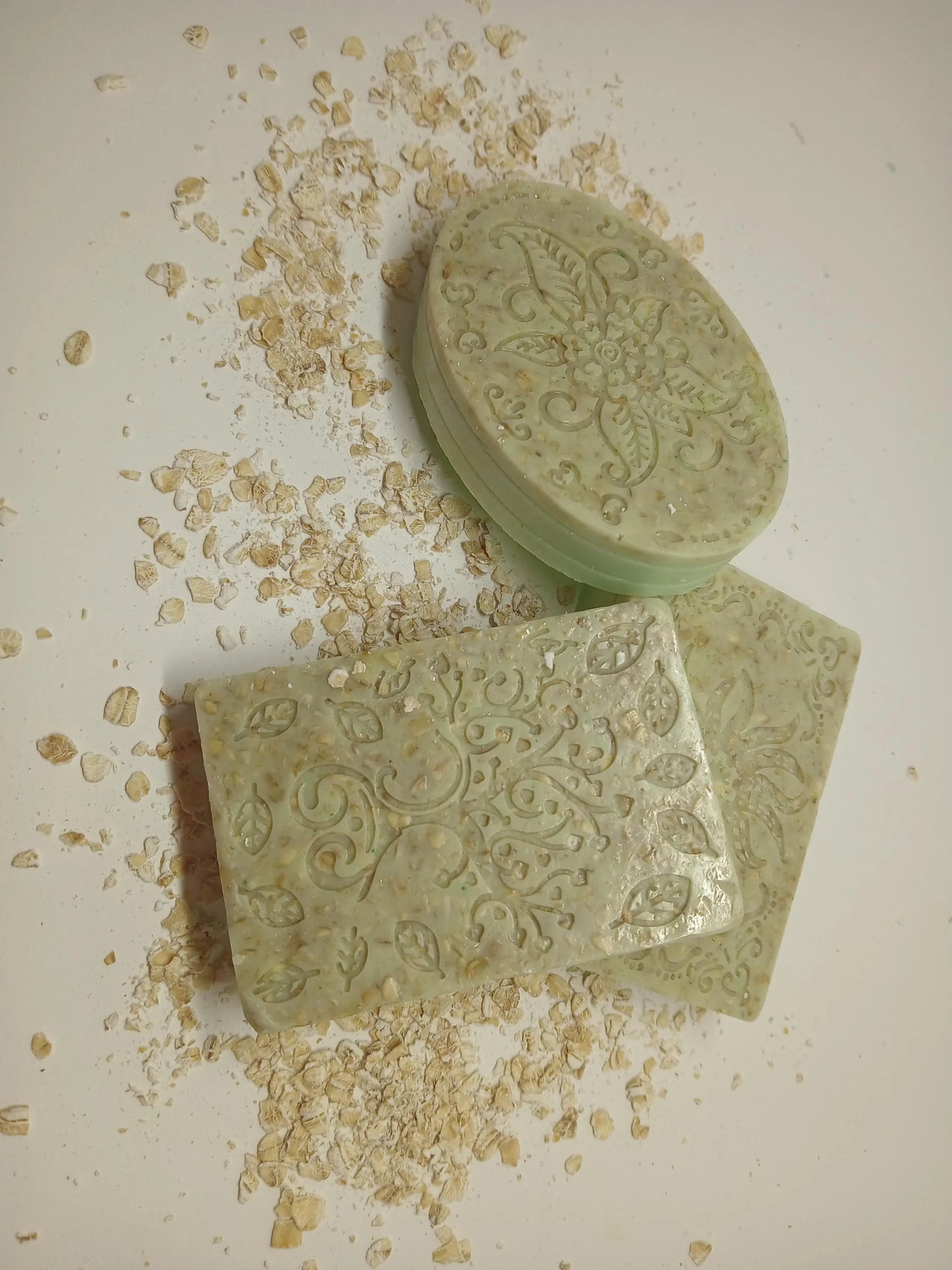 Eucalyptus & Oat Soap Bar | Natural Handmade Soap | Soothing Skincare | Gentle Exfoliating Soap | Vegan Bath Bar | Spa Gift for Her or Him