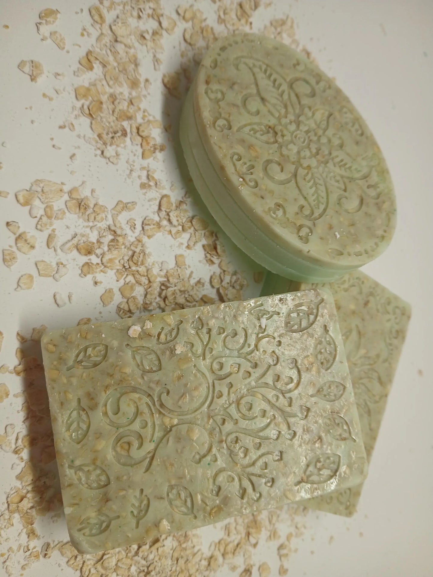 Eucalyptus & Oat Soap Bar | Natural Handmade Soap | Soothing Skincare | Gentle Exfoliating Soap | Vegan Bath Bar | Spa Gift for Her or Him
