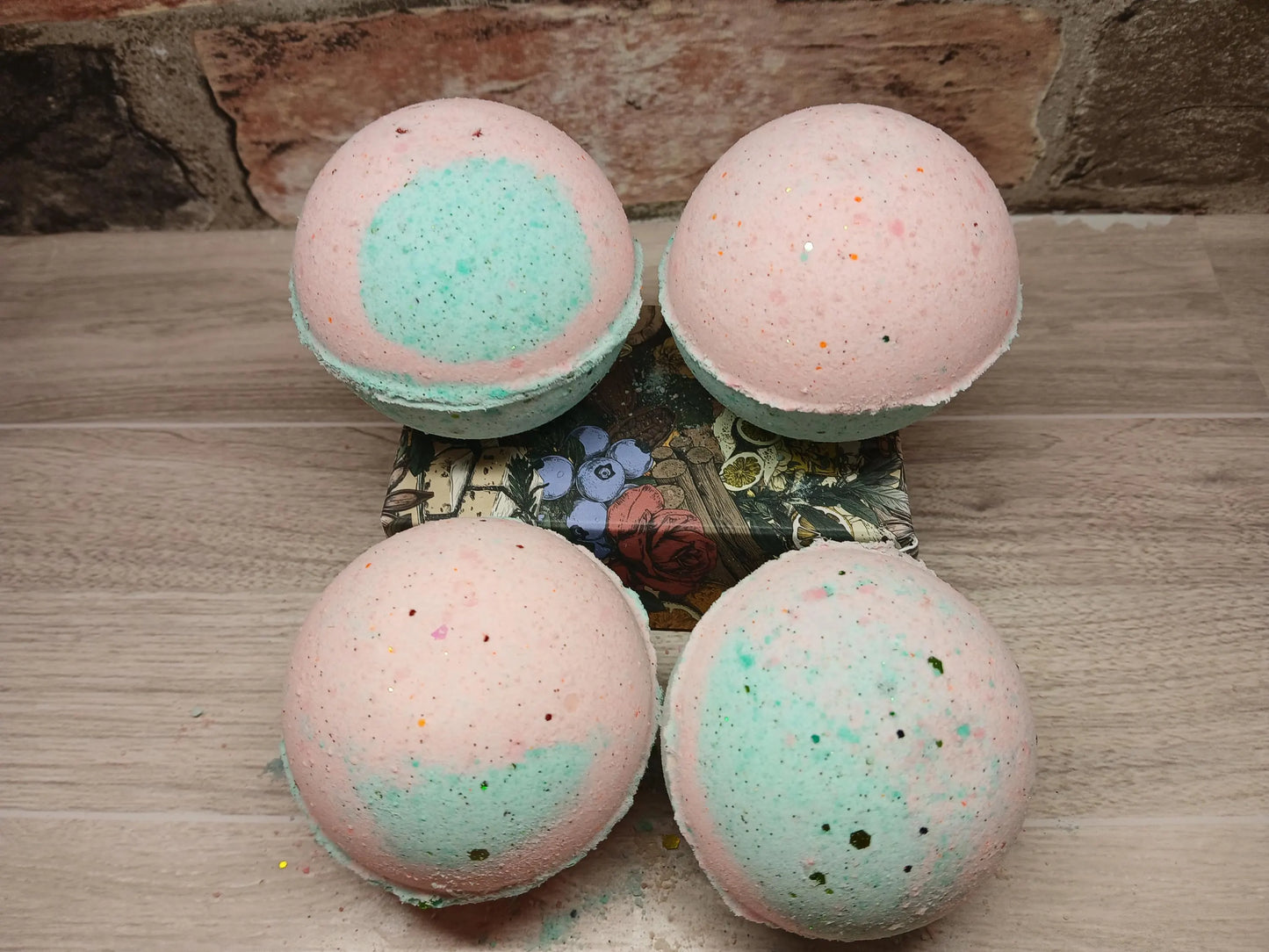 Frankincense & Jasmine Bath Bomb – Calming Aromatherapy Fizzy for Stress Relief & Radiant Skin