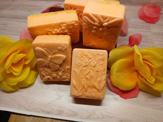 Orange with Orange Peel Soap | Natural Handmade Soap | Exfoliating Citrus Bar | Vegan Skincare | Refreshing Bath Soap Gift
