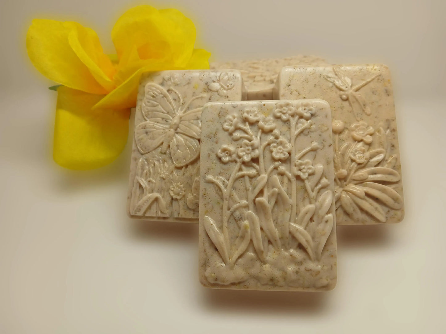 Sandalwood Honey Oat Soap | Natural Handmade Soap | Moisturizing Skincare Bar | Gentle Exfoliating Soap | Spa Gift for Him & Her