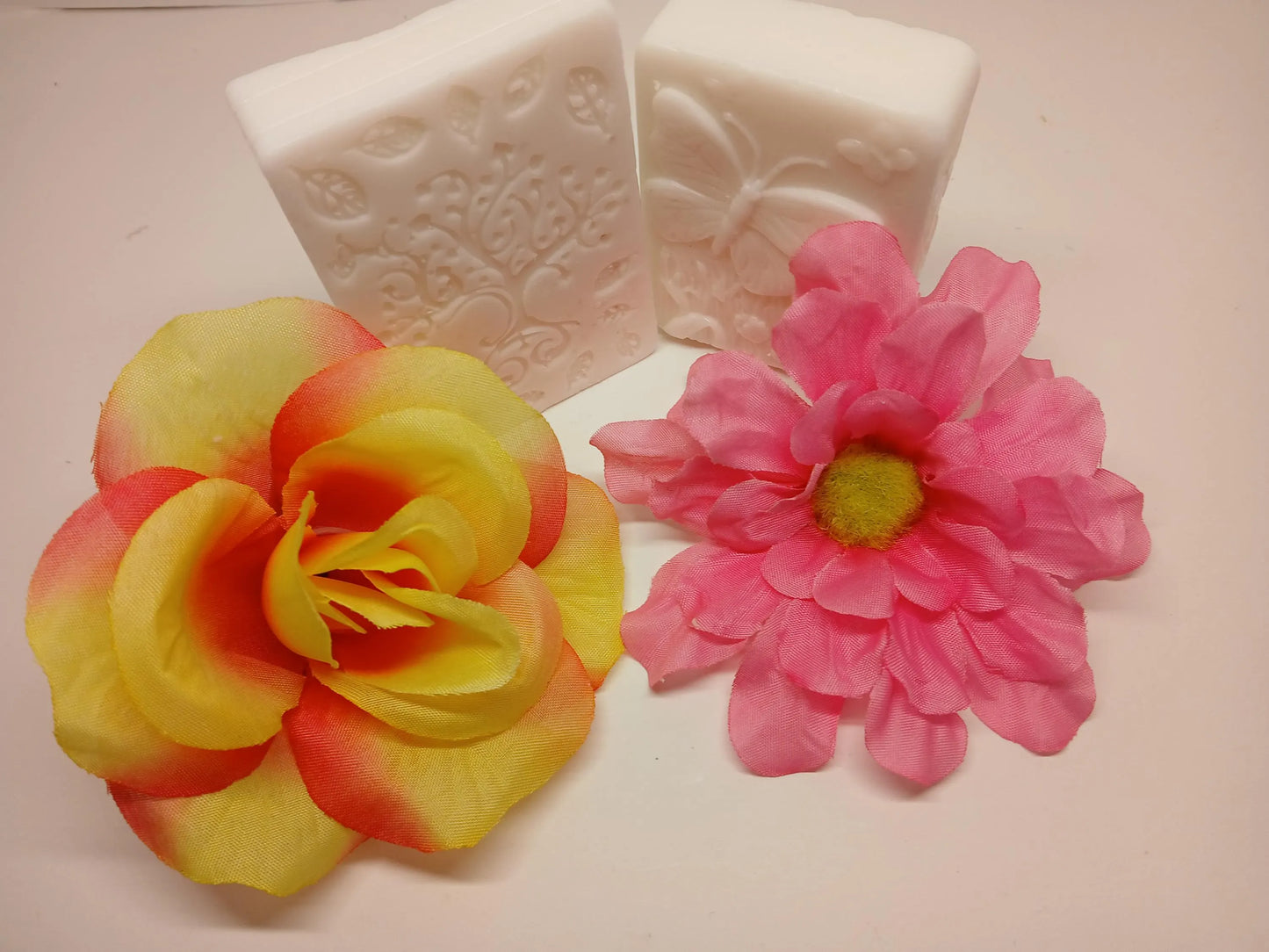 White Orchid Vanilla Soap Bar | Natural Handmade Soap | Floral Sweet Skincare | Vegan Bath Bar | Luxury Aromatherapy Spa Gift